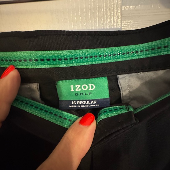 IZOD Golf Boys (Juniors) Black Performance Shorts Size 16 Regular - Picture 2 of 8